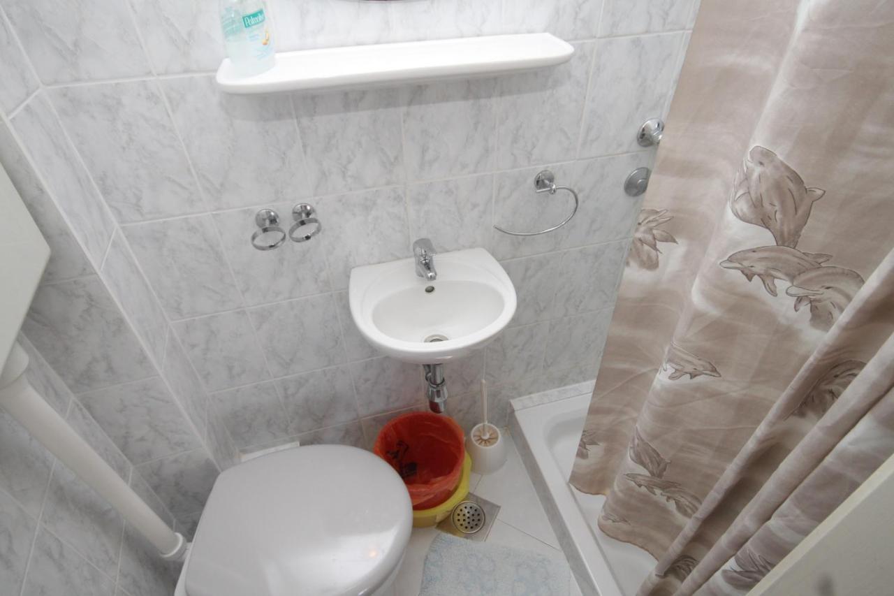 Apartments And Rooms By The Sea Komiza, Vis - 2431 Esterno foto