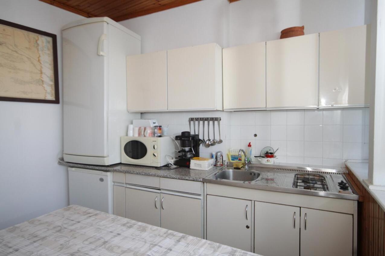 Apartments And Rooms By The Sea Komiza, Vis - 2431 Esterno foto